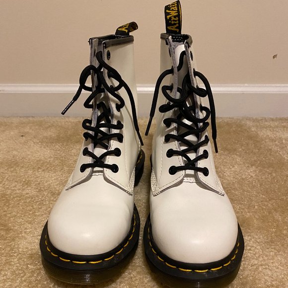 Dr Martens Smooth 1460 Boots US Sz 8 - Picture 1 of 7
